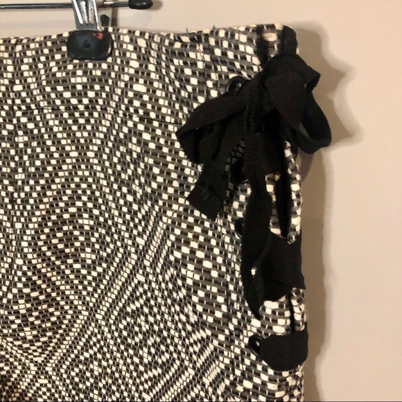 GAP Side-Tie High Waist Shorts - Picture 2 of 8